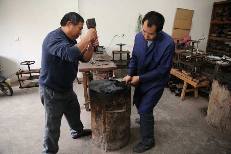 如何制作徽墨？ | 中国文化研究院- 灿烂的中国文明